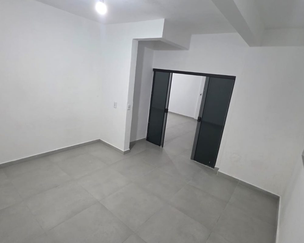 WhatsApp Image 2025-11-18 at 13.39.32 (1)